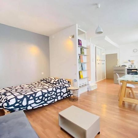 Appartement Studio De Charme à Laon Extérieur photo