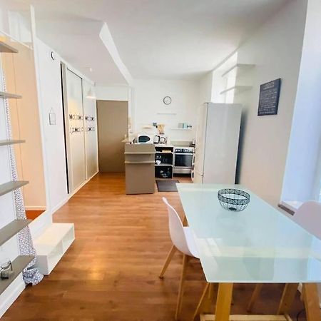 Appartement Studio De Charme à Laon Extérieur photo