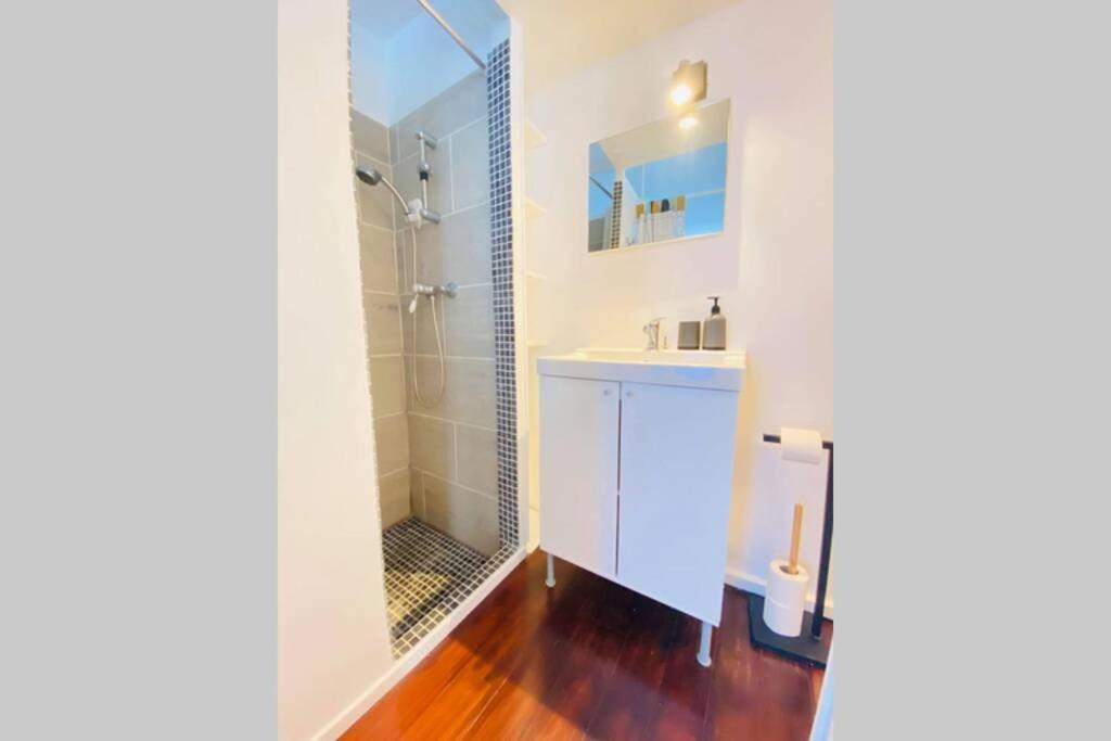Appartement Studio De Charme à Laon Extérieur photo